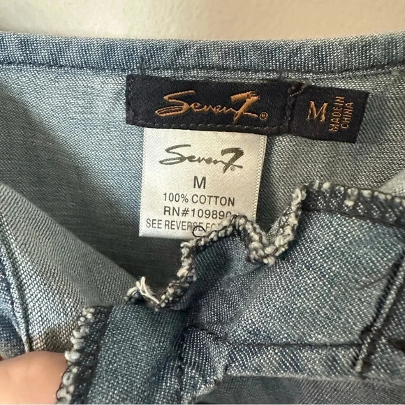 Seven7 Women’s Sleeveless Spaghetti Strap V Neck Denim Shorts Romper Size M GUC - Picture 5 of 7